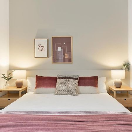 Click&Flat Sugranyes Apartman Barcelona Kültér fotó