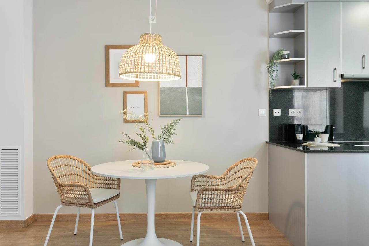 Click&Flat Sugranyes Apartman Barcelona Kültér fotó