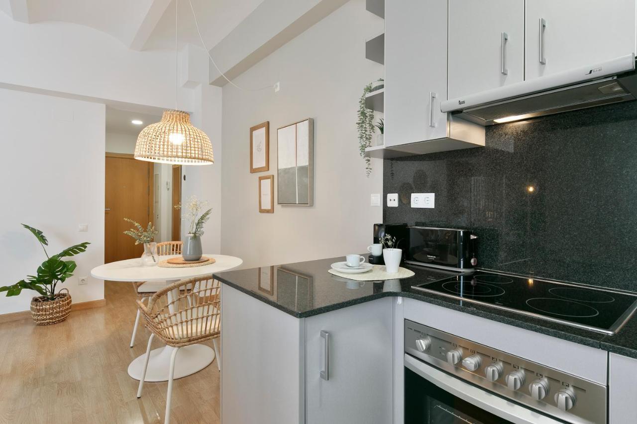 Click&Flat Sugranyes Apartman Barcelona Kültér fotó